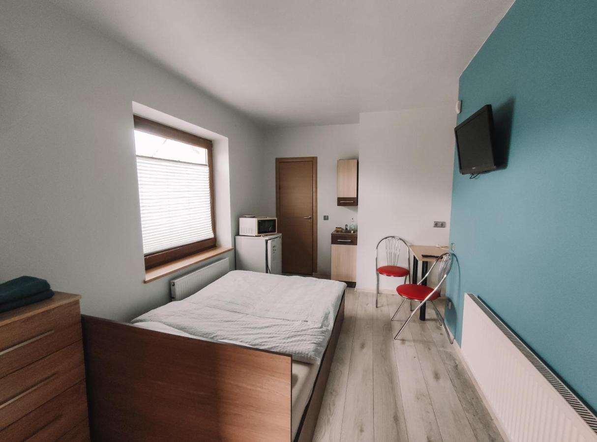 K-Town - Cozy Apartment Near The City Center Kaunas Bagian luar foto